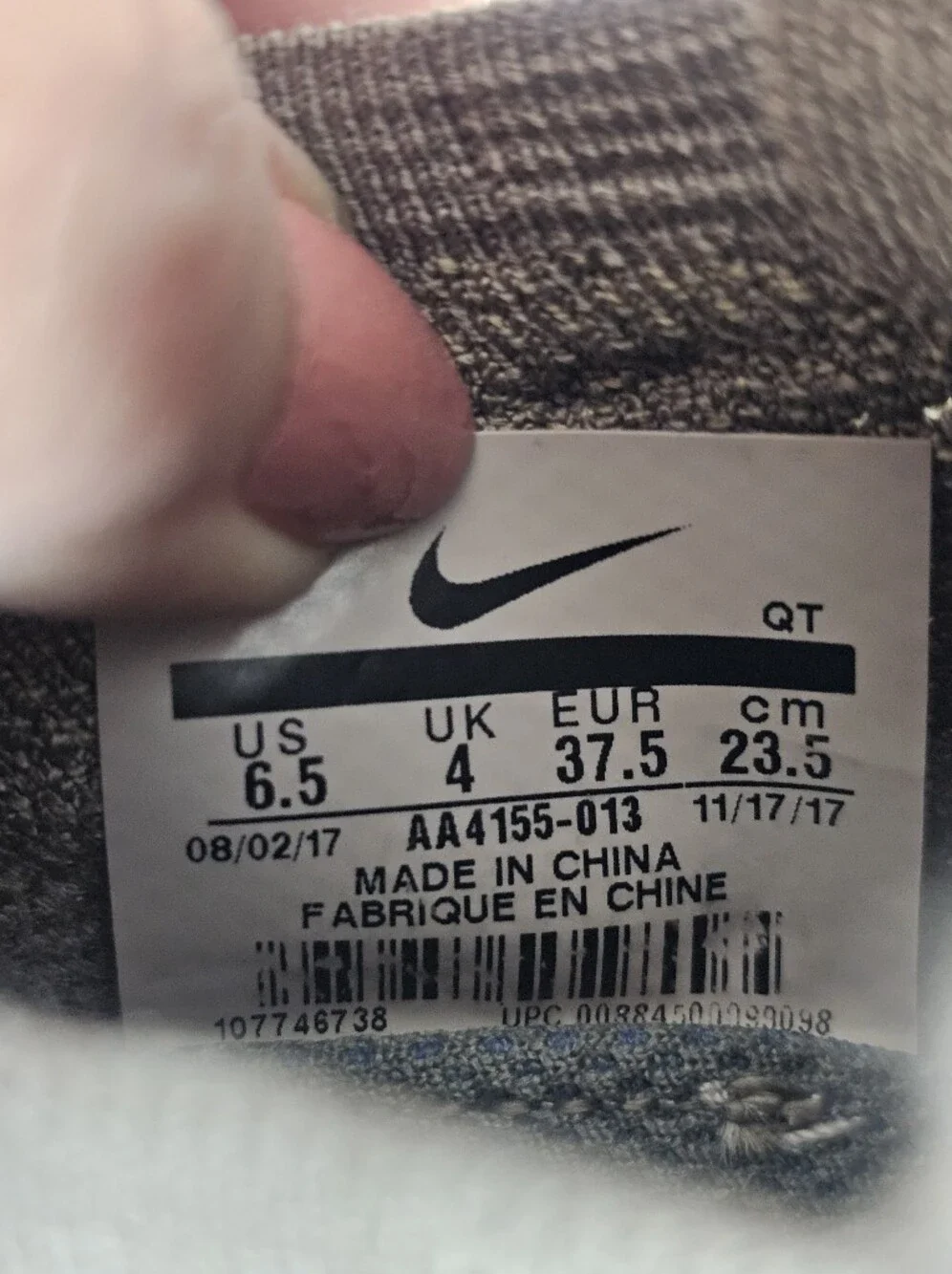 Nike Air VaporMax‎ Flyknit Moc - Dark Stucco Green (Women's Size 6.5)